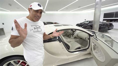 El propietario de Bugatti explica por qué tiene tres de ellos | Heaven32