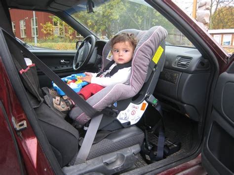 Front seat safety | CarSeat.se