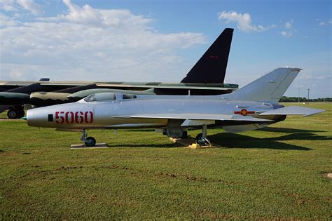 List of Mikoyan-Gurevich MiG-21 variants - Wikiwand Mig 21, Mongol ...