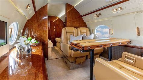 Gulfstream G550 Heavy Private Jet Charter | JetOptions