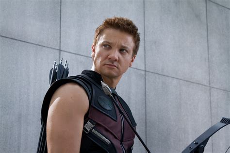 Photo Confirms Jeremy Renner Will Reprise Hawkeye Role In 'Avengers 4'