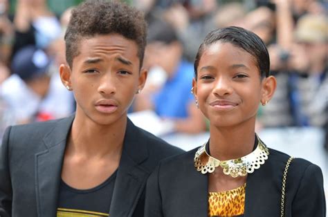 14 Pics Of Willow & Jaden Smith Showing Sibling Love! (PHOTOS) | Global ...