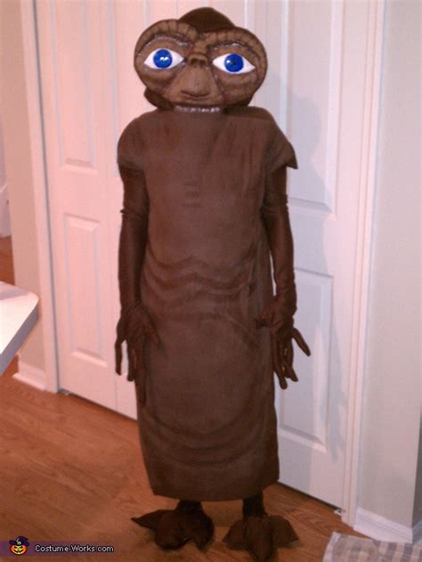 ET the Extraterrestrial costume