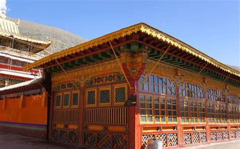 Tibetan Architecture, Buildings in Tibet