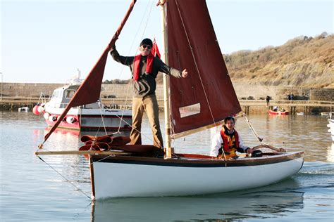 WKP: Access Building a sailing dinghy