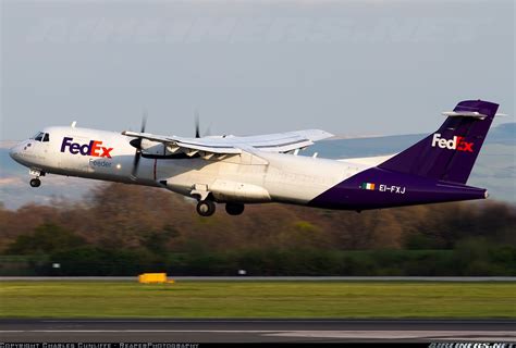 ATR ATR-72-202(F) aircraft picture | Atr 72, Air photo, Aviation