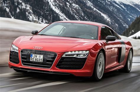 Audi R8 e-tron (2014-2015) Review | Autocar