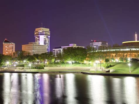 Wichita Skyline - Bank2home.com