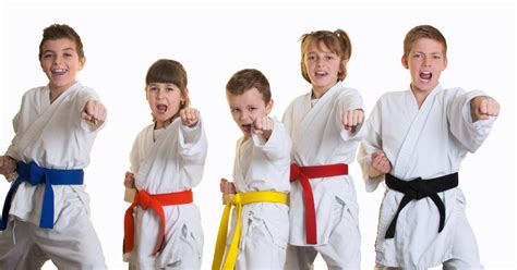 Karate For Kids: The Transforming Power For Kids – Lacasadejara