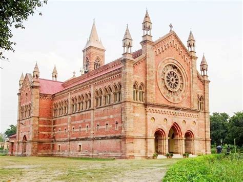 Kanpur Memorial Church, Kanpur - Timings, History, Best Time to Visit