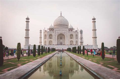 20 Taj Mahal Facts - History, Location, Origin & More | Facts.net