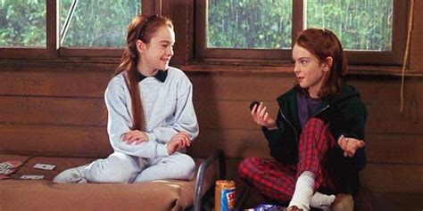 Lindsay Lohan Recreates Iconic Parent Trap Scene (With 1 Nostalgic ...