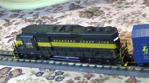 Lionel Seaboard TMCC GP30 Diesel Engine O Gauge 3 Rail - YouTube