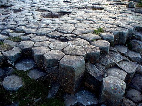 THE WORLD GEOGRAPHY: 14 Spectacular Basalt Formations