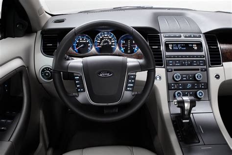 2011 Ford Taurus Front Interior 5 - The Supercars - Car Reviews ...