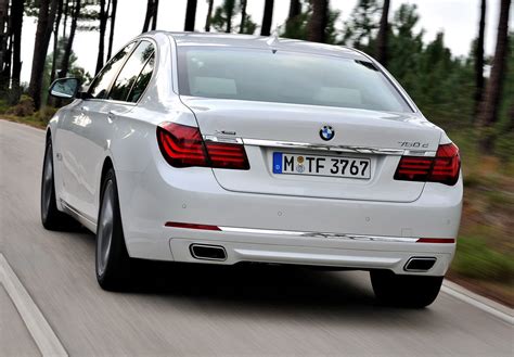 Bmw 720i - reviews, prices, ratings with various photos