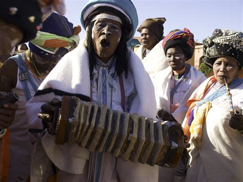 XHOSA PEOPLE:SOUTH AFRICA`S ANCIENT PEOPLE WITH UNIQUE TRADITIONAL AND ...