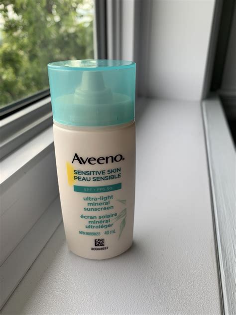 Aveeno Sensitive Skin Ultra Light Mineral Face Sunscreen spf 50 Review ...