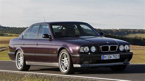 10 Things Only True Gearheads Know About The E34 BMW M5