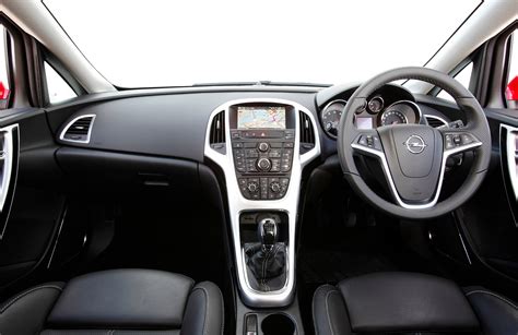 Opel Astra Review - photos | CarAdvice