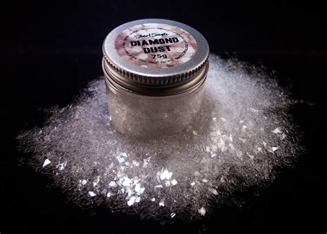 Diamond Dust - Natural Super Flakes Sparkling Glitter - 75g: Amazon.co ...