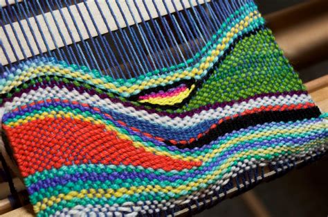 Kelly Casanova: Tapestry style weaving on the rigid heddle loom