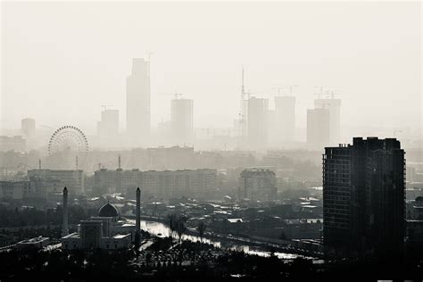 Cityscape during Foggy Day · Free Stock Photo