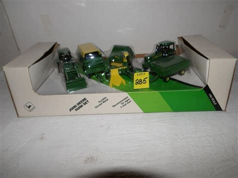 1/64th John Deere Farm set | Live and Online Auctions on HiBid.com