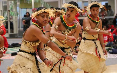 Kiribati community celebrates with festival of song and dance | RNZ News