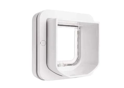 SureFlap Microchip Cat Flap ( In-Depth Review 2024 ) | Gearweare.net