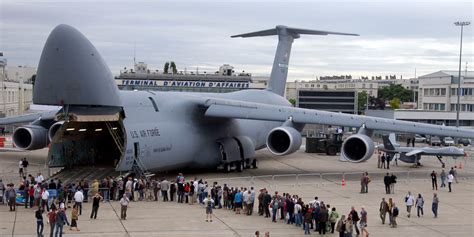 Air Force reactivating C-5M Super Galaxy tanker aircraft - Business Insider