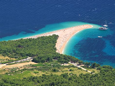 Accessible Holiday Rentals Zlatni Rat Beach - Disabled holidays