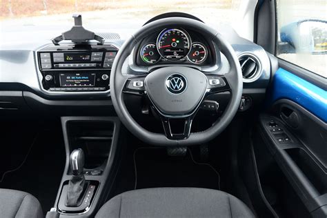 Volkswagen e-up! interior & comfort | DrivingElectric