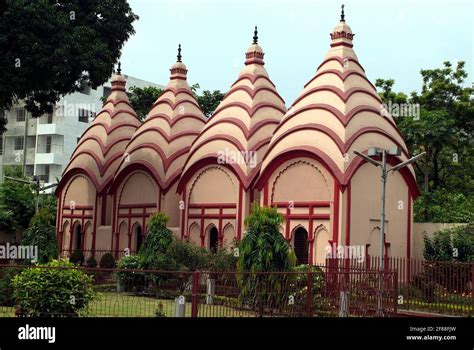 Bangladesh, Dhakeshwari temple in Dhaka Stock Photo - Alamy