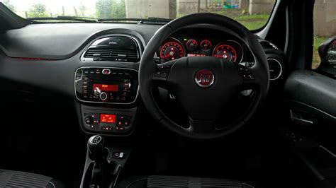 Fiat-Punto-Evo-2014 Interior Car Photos - Overdrive