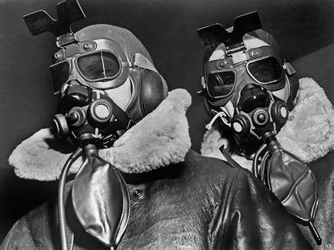 Pilots of American 8th Bomber Command wearing high altitude clothes ...