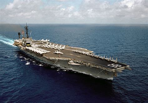 In 2005, the U.S. Navy Tried to Sink One of Its Old Aircraft Carriers ...