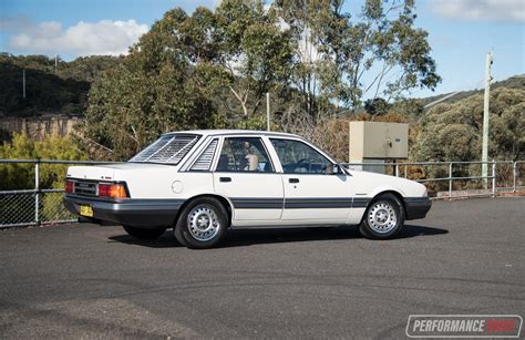 1986 Holden VL Commodore Turbo 0-100km/h & engine sound (video ...