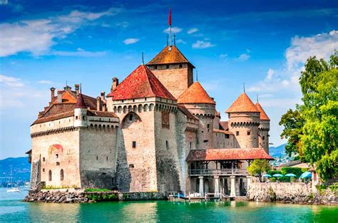 Best Castles in Switzerland - Historic European Castles