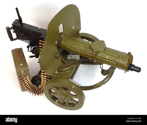 Russian Maxim m1910 medium machine gun on sokolov wheeled mounting ...