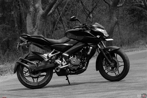 Bajaj Pulsar NS200 White Wallpapers - Wallpaper Cave