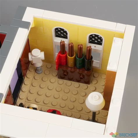 LEGO 10312 Jazz Club review | Brickset