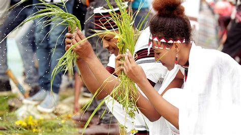 Ethiopia's capital hosts Oromo Irrecha festival - fashionist now