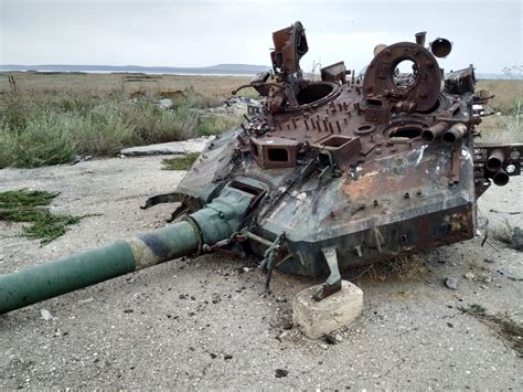 Historia y tecnología militar: Torre de un tanque T-90A en Crimea