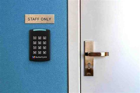 3 Best Keypad Door Entry Systems & Keypad Access Control