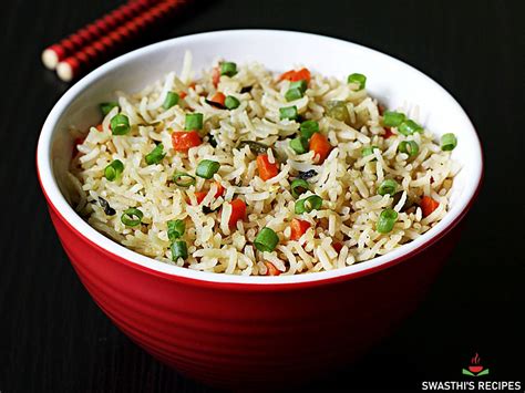 Veg fried rice recipe | How to make fried rice - Swasthi's Recipes