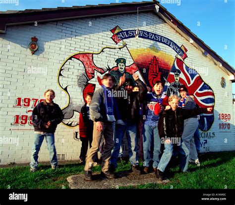 Loyalist Mural East Belfast Northern Ireland Stock Photo: 3329035 - Alamy