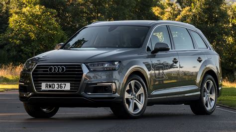 Audi Q7 e-tron quattro review: hybrid SUV tested Reviews 2024 | Top Gear