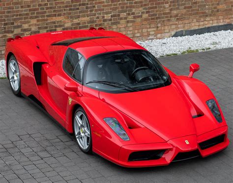 2005 Ferrari Enzo | Carros de luxo, Carros