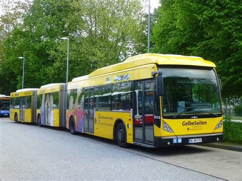 Van Hool AGG 300 "Hochbahn", Hamburg ZOB 14.05.2014 - Bus-bild.de